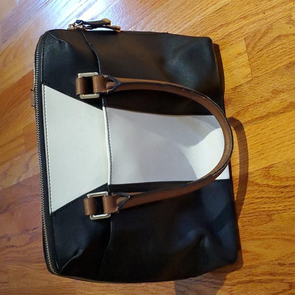 Calvin Klein bag, black/ivory/gold. Great condition, see pics, lots of pockets - Picture 2 of 15